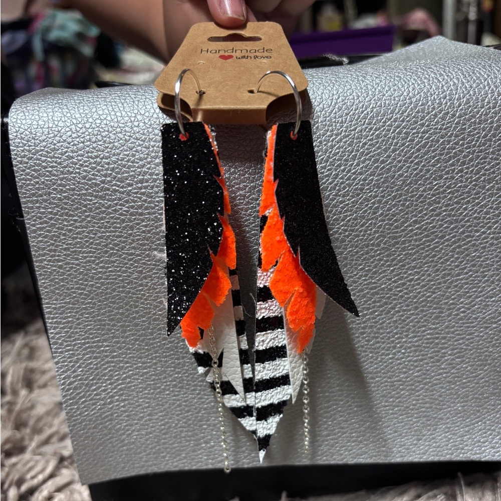 Handmade Black and Orange Feather Earrings - Picture 4 of 4